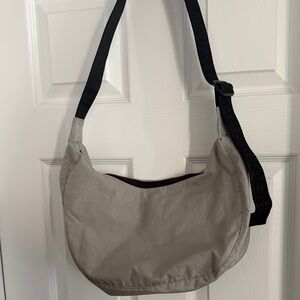 Gray baggu UO exclusive *RARE*